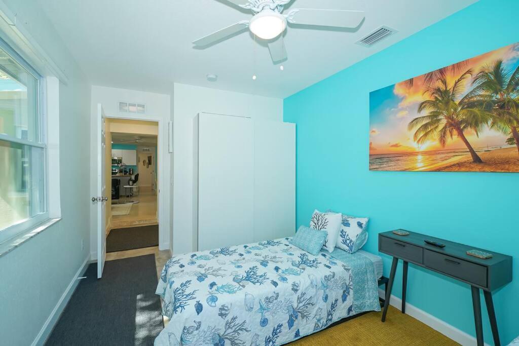 Modern, Fresh - Only 3 Miles To The Beach! Daire Sarasota Dış mekan fotoğraf