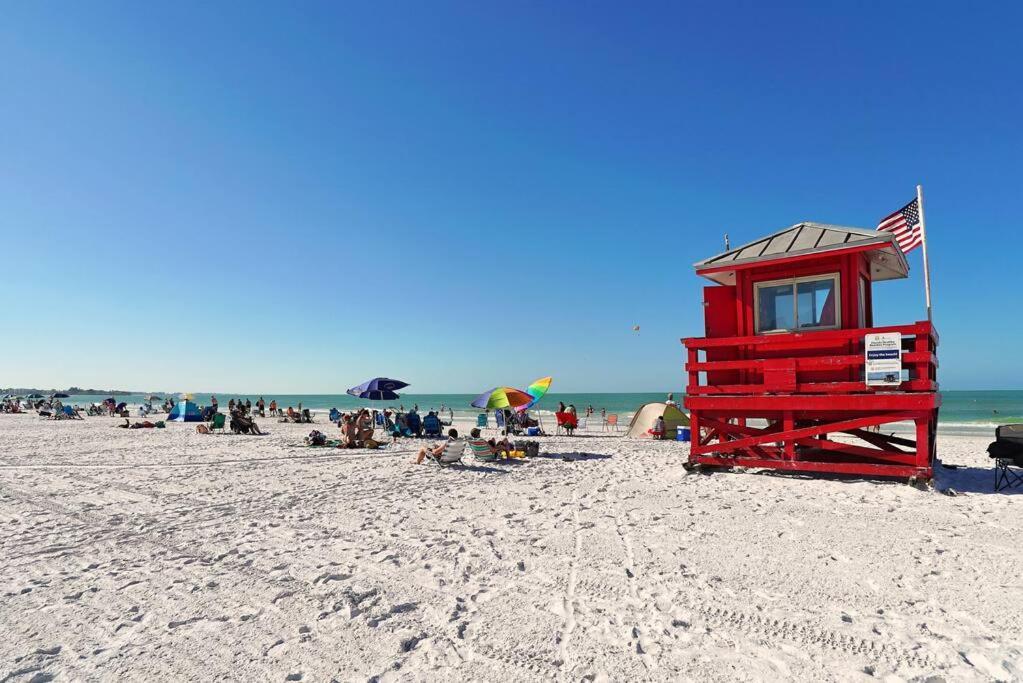 Modern, Fresh - Only 3 Miles To The Beach! Daire Sarasota Dış mekan fotoğraf